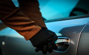 Noot bij RBAMS:2020:2440, VAST 2020/N-0031 (primaire dekkingsomschrijving of preventieve garantieclausule)